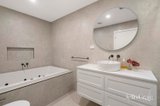 https://images.listonce.com.au/custom/160x/listings/8-colwyn-court-donvale-vic-3111/573/01975573_img_10.jpg?n3baby5m81U