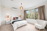 https://images.listonce.com.au/custom/160x/listings/8-copnal-court-glen-waverley-vic-3150/931/01985931_img_09.jpg?HH8wMW5byS8