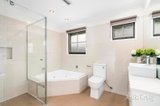 https://images.listonce.com.au/custom/160x/listings/8-copnal-court-glen-waverley-vic-3150/931/01985931_img_13.jpg?3P8b5ndu2TA