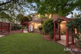 https://images.listonce.com.au/custom/160x/listings/8-copnal-court-glen-waverley-vic-3150/931/01985931_img_16.jpg?yobr9ZE1HLA