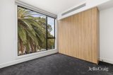 https://images.listonce.com.au/custom/160x/listings/8-cowra-street-brighton-vic-3186/971/01818971_img_08.jpg?HR4U3vGKiV0