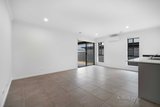 https://images.listonce.com.au/custom/160x/listings/8-crowther-drive-lucas-vic-3350/192/01909192_img_06.jpg?JVARKfN2ftM