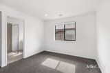https://images.listonce.com.au/custom/160x/listings/8-crowther-drive-lucas-vic-3350/719/01954719_img_01.jpg?JMDAjnt18dQ