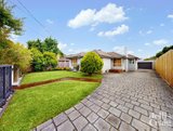 https://images.listonce.com.au/custom/160x/listings/8-curtin-street-bentleigh-east-vic-3165/031/01623031_img_13.jpg?ggU-PqnpsSA