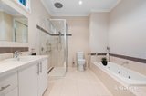 https://images.listonce.com.au/custom/160x/listings/8-denis-street-vermont-vic-3133/264/01940264_img_12.jpg?b_QVgxKN_a4