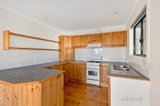 https://images.listonce.com.au/custom/160x/listings/8-duffy-street-malmsbury-vic-3446/144/00377144_img_02.jpg?RTQE2kIGgto