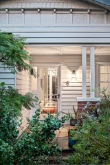 https://images.listonce.com.au/custom/160x/listings/8-duke-street-brunswick-east-vic-3057/367/01892367_img_24.jpg?WOVLGhlQmYs
