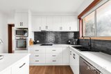 https://images.listonce.com.au/custom/160x/listings/8-eagleview-crescent-bell-post-hill-vic-3215/866/01921866_img_03.jpg?MNyQ5YL7Tz8