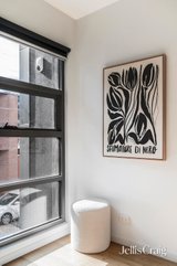 https://images.listonce.com.au/custom/160x/listings/8-eastbourne-street-prahran-vic-3181/177/01753177_img_16.jpg?mKcra3X74tc