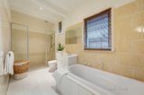 https://images.listonce.com.au/custom/160x/listings/8-edinburgh-street-box-hill-south-vic-3128/583/00405583_img_11.jpg?OgqFZJUbtXI