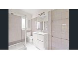 https://images.listonce.com.au/custom/160x/listings/8-edinburgh-street-box-hill-south-vic-3128/943/01970943_img_12.jpg?LOyUf9g3sLo