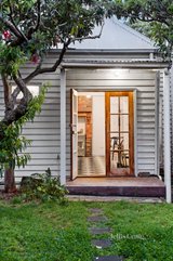 https://images.listonce.com.au/custom/160x/listings/8-elm-street-northcote-vic-3070/991/01454991_img_07.jpg?1W3ri6v8VR4