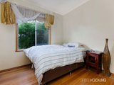 https://images.listonce.com.au/custom/160x/listings/8-elphin-street-newport-vic-3015/032/01203032_img_05.jpg?V3c3bVB4tEs