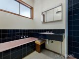 https://images.listonce.com.au/custom/160x/listings/8-elphin-street-newport-vic-3015/032/01203032_img_06.jpg?D6lvWk_bWzI