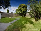 https://images.listonce.com.au/custom/160x/listings/8-elphin-street-newport-vic-3015/032/01203032_img_07.jpg?JY6nSINjcPo