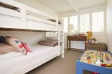 https://images.listonce.com.au/custom/160x/listings/8-ernest-court-portsea-vic-3944/514/01719514_img_17.jpg?qfdcxtLxjqU