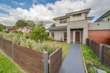 https://images.listonce.com.au/custom/160x/listings/8-erskine-ridge-mooroolbark-vic-3138/428/01856428_img_03.jpg?zHUB4SThq2o
