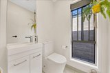 https://images.listonce.com.au/custom/160x/listings/8-expedition-way-corio-vic-3214/717/01698717_img_12.jpg?gkIhnhgyW-Q