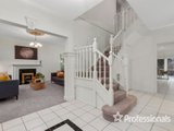 https://images.listonce.com.au/custom/160x/listings/8-eyton-close-chirnside-park-vic-3116/760/01525760_img_03.jpg?nhDcKgVy1is