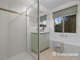 https://images.listonce.com.au/custom/160x/listings/8-eyton-close-chirnside-park-vic-3116/760/01525760_img_21.jpg?qAAlY7lXjp8