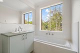 https://images.listonce.com.au/custom/160x/listings/8-eyton-close-chirnside-park-vic-3116/875/01520875_img_10.jpg?pahAoVebWjU