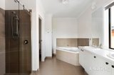 https://images.listonce.com.au/custom/160x/listings/8-fountain-drive-beveridge-vic-3753/302/01782302_img_09.jpg?pKUVX4TVRgU