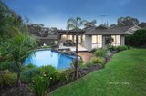 https://images.listonce.com.au/custom/160x/listings/8-frank-street-eltham-vic-3095/822/01046822_img_01.jpg?SVzy8_9zbBs