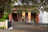 https://images.listonce.com.au/custom/160x/listings/8-fraser-street-middle-park-vic-3206/496/01632496_img_12.jpg?AImw3CZ4vno