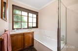 https://images.listonce.com.au/custom/160x/listings/8-french-close-mooroolbark-vic-3138/902/01879902_img_10.jpg?rmgbh-tEb9A