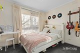 https://images.listonce.com.au/custom/160x/listings/8-galahad-crescent-glen-waverley-vic-3150/044/01884044_img_06.jpg?CS19IGK9xHw