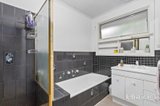 https://images.listonce.com.au/custom/160x/listings/8-galahad-crescent-glen-waverley-vic-3150/781/01811781_img_07.jpg?-3LxUehlyJY