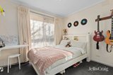 https://images.listonce.com.au/custom/160x/listings/8-galahad-crescent-glen-waverley-vic-3150/781/01811781_img_08.jpg?Th9aYp61ais
