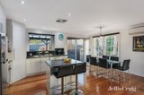 https://images.listonce.com.au/custom/160x/listings/8-gardenia-street-croydon-south-vic-3136/435/00818435_img_04.jpg?Dyct2BFRtU4