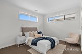 https://images.listonce.com.au/custom/160x/listings/8-gardenview-drive-diggers-rest-vic-3427/433/01987433_img_16.jpg?nhDdLSy2Erw