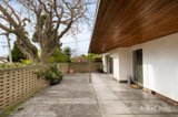 https://images.listonce.com.au/custom/160x/listings/8-gould-street-brighton-vic-3186/700/01741700_img_10.jpg?Tic2yfWIT4o