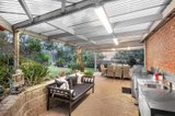 https://images.listonce.com.au/custom/160x/listings/8-greenview-court-greensborough-vic-3088/979/01284979_img_13.jpg?pJ5bsLkURW8