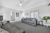 https://images.listonce.com.au/custom/160x/listings/8-hamlyn-avenue-hamlyn-heights-vic-3215/828/01698828_img_07.jpg?XTUOglcO8bI