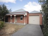 https://images.listonce.com.au/custom/160x/listings/8-hanwood-close-delacombe-vic-3356/793/01575793_img_11.jpg?YInCVHxpk4Y