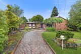 https://images.listonce.com.au/custom/160x/listings/8-harley-place-wheelers-hill-vic-3150/710/01959710_img_14.jpg?jYJRwSx47nQ