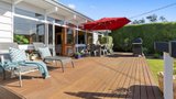 https://images.listonce.com.au/custom/160x/listings/8-hawaii-court-rye-vic-3941/024/01922024_img_13.jpg?99tpjOBoYeI