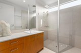 https://images.listonce.com.au/custom/160x/listings/8-healey-street-moorabbin-vic-3189/026/01739026_img_10.jpg?iJr1klo7CLU