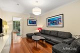https://images.listonce.com.au/custom/160x/listings/8-hemingford-road-bentleigh-east-vic-3165/696/01872696_img_03.jpg?hX6pKxRgOVI