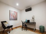 https://images.listonce.com.au/custom/160x/listings/8-henshall-road-strathmore-vic-3041/660/00847660_img_07.jpg?7NohMi3T-hs