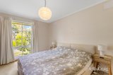 https://images.listonce.com.au/custom/160x/listings/8-herald-court-glen-waverley-vic-3150/826/01826826_img_06.jpg?6iJzlaSZwOw