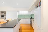 https://images.listonce.com.au/custom/160x/listings/8-heriot-place-williamstown-vic-3016/076/01294076_img_05.jpg?ngixAVZutiQ