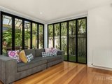 https://images.listonce.com.au/custom/160x/listings/8-heriot-place-williamstown-vic-3016/470/01202470_img_05.jpg?7_C1RrRXyeM