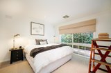 https://images.listonce.com.au/custom/160x/listings/8-hotham-avenue-mount-macedon-vic-3441/737/01303737_img_15.jpg?t5JZkZCvZJ4