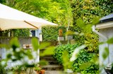 https://images.listonce.com.au/custom/160x/listings/8-hotham-avenue-mount-macedon-vic-3441/848/01896848_img_07.jpg?d7DOUEnBFYs
