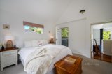 https://images.listonce.com.au/custom/160x/listings/8-hotham-avenue-mount-macedon-vic-3441/848/01896848_img_09.jpg?na_EFVdYKZ0