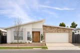 https://images.listonce.com.au/custom/160x/listings/8-hutchinson-drive-lucas-vic-3350/377/01901377_img_08.jpg?KLzs5BNriqs